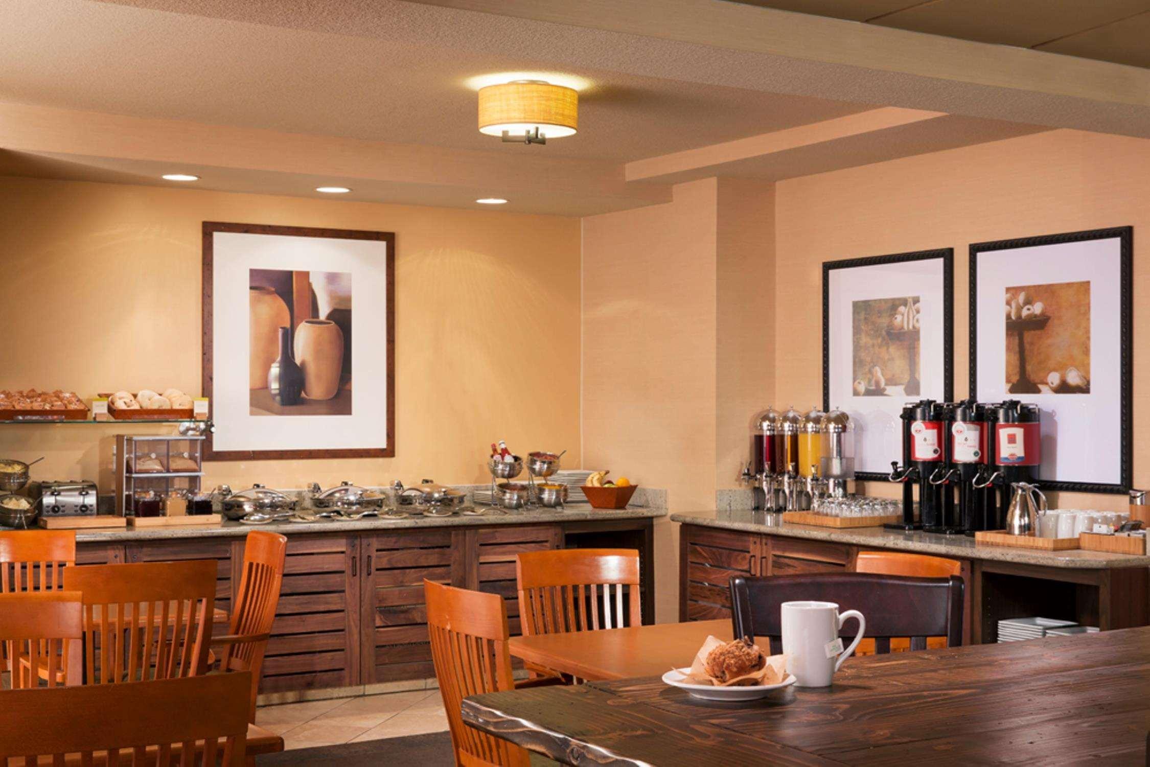 Doubletree By Hilton Vancouver Esterno foto