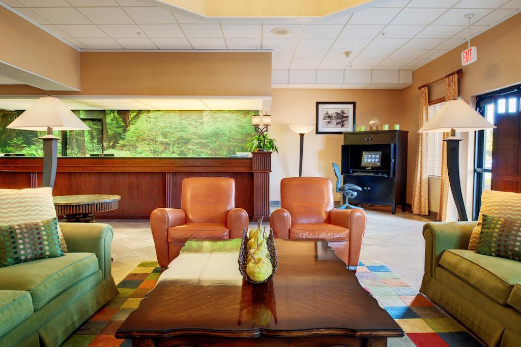 Doubletree By Hilton Vancouver Esterno foto
